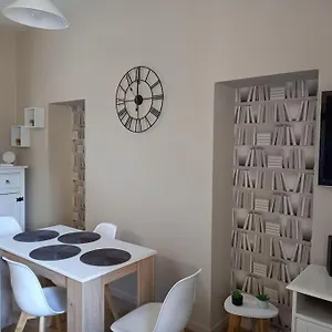 Appartement Le Cocoon De Py - Superbe T2 Au Calme Avec Garage, Bagnères-de-Bigorre